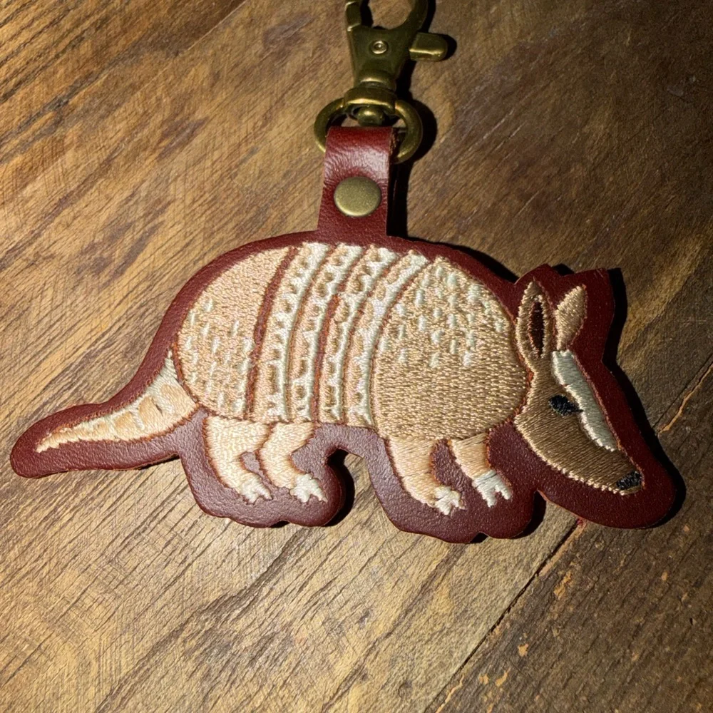 NEW Portland Leather Austin store exclusive Armadillo keychain bag flair Cognac - Picture 2 of 3